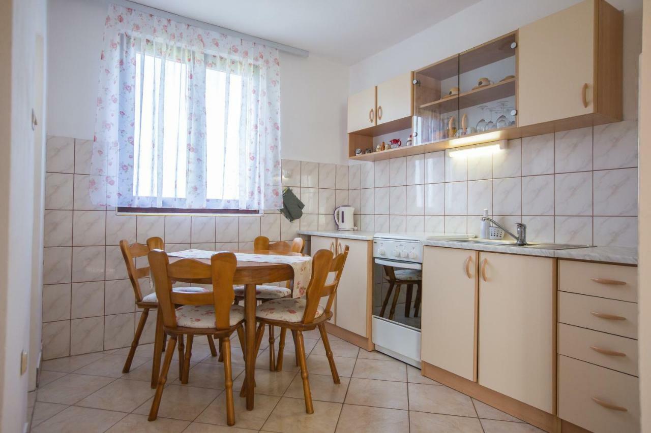 Apartment Zora - Guest House Ogulin Exteriér fotografie