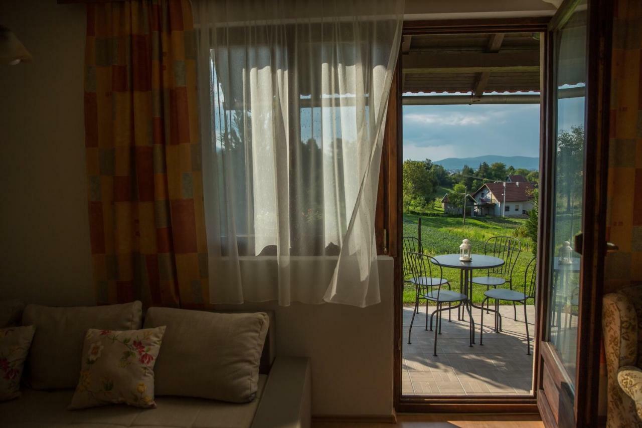 Apartment Zora - Guest House Ogulin Exteriér fotografie